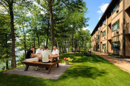 The Pointe Hotel And Suites Minocqua Esterno foto